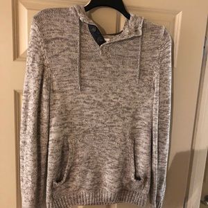 Urban pipeline small tan/grey knit sweater